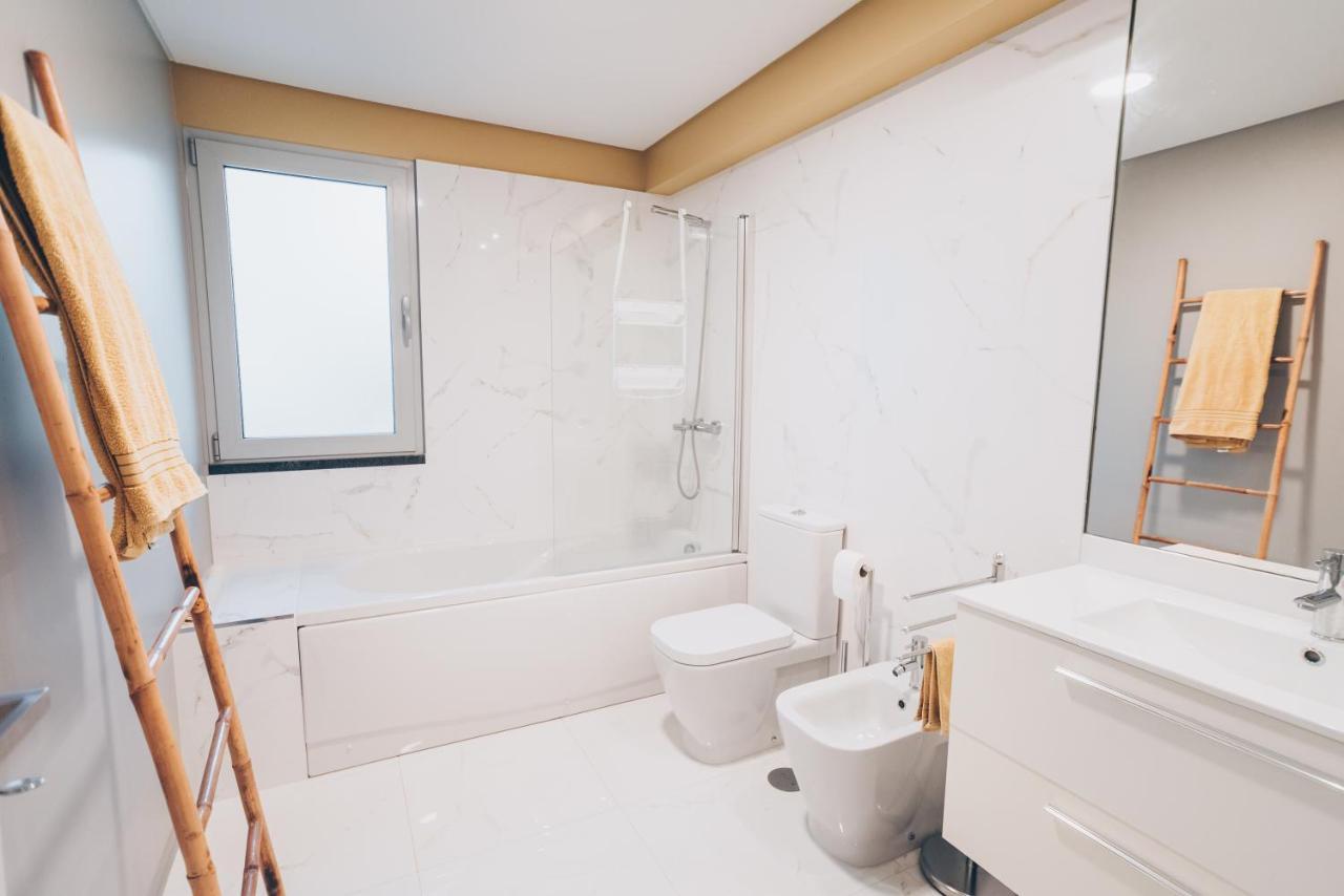 Elephant 2Br Apartment With Terrace, Side Sea View And Pool Access Funchal  Luaran gambar