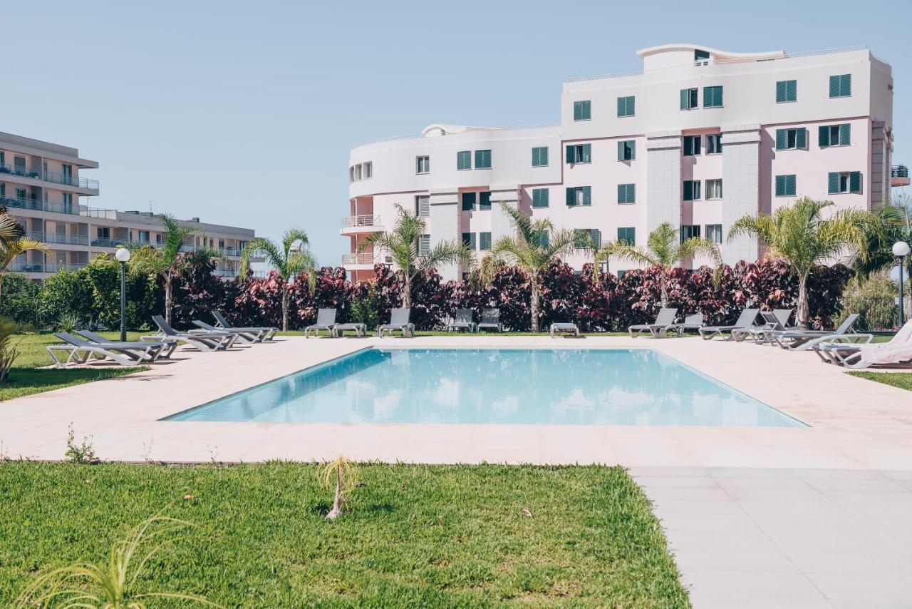 Elephant 2Br Apartment With Terrace, Side Sea View And Pool Access Funchal  Luaran gambar