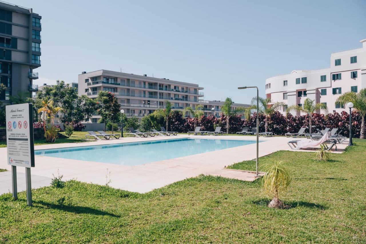 Elephant 2Br Apartment With Terrace, Side Sea View And Pool Access Funchal  Luaran gambar